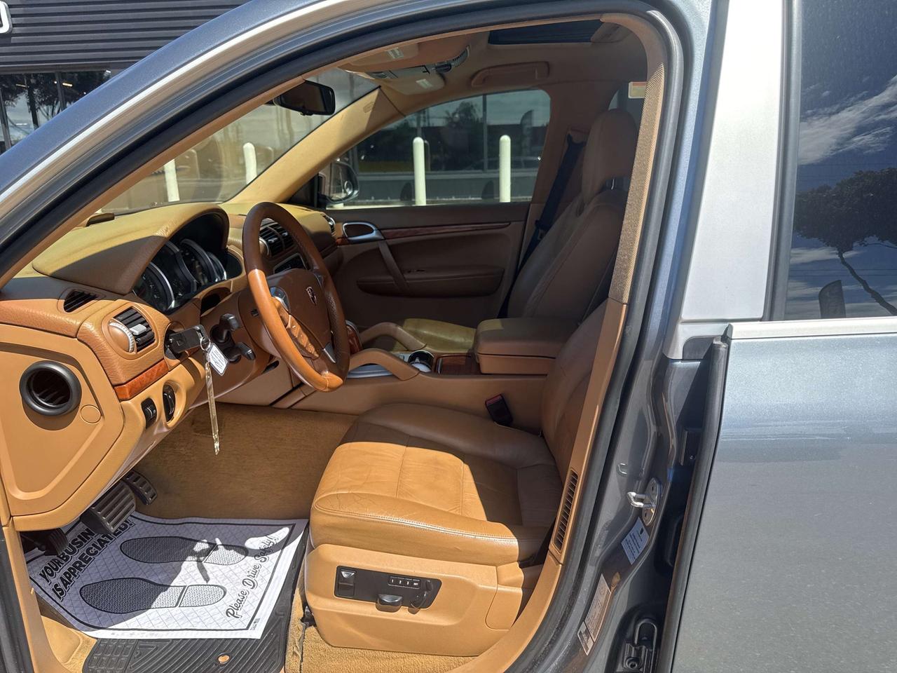2005 Porsche Cayenne S BOSE SOUND SYSTEM SUNROOF Photo