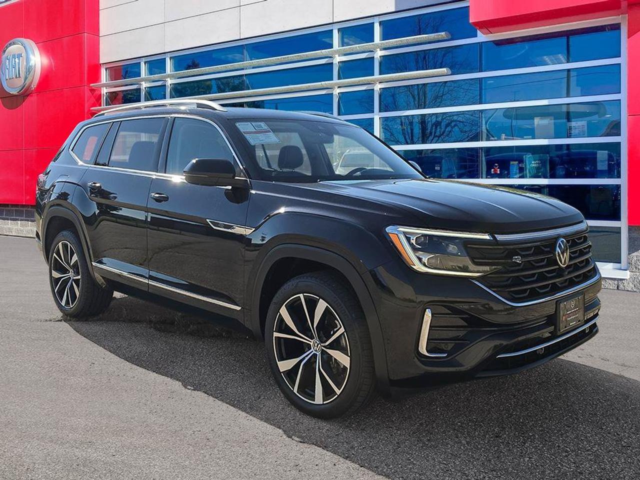 2024 Volkswagen Atlas Execline | Clean CarFax | Leather | Navigation | Panoramic Sunroof | Ventilated Seats | Blind-Spot Photo