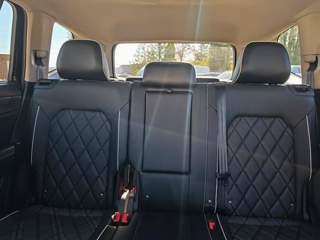 2024 Volkswagen Atlas Execline | Clean CarFax | Leather | Navigation | Panoramic Sunroof | Ventilated Seats | Blind-Spot Photo