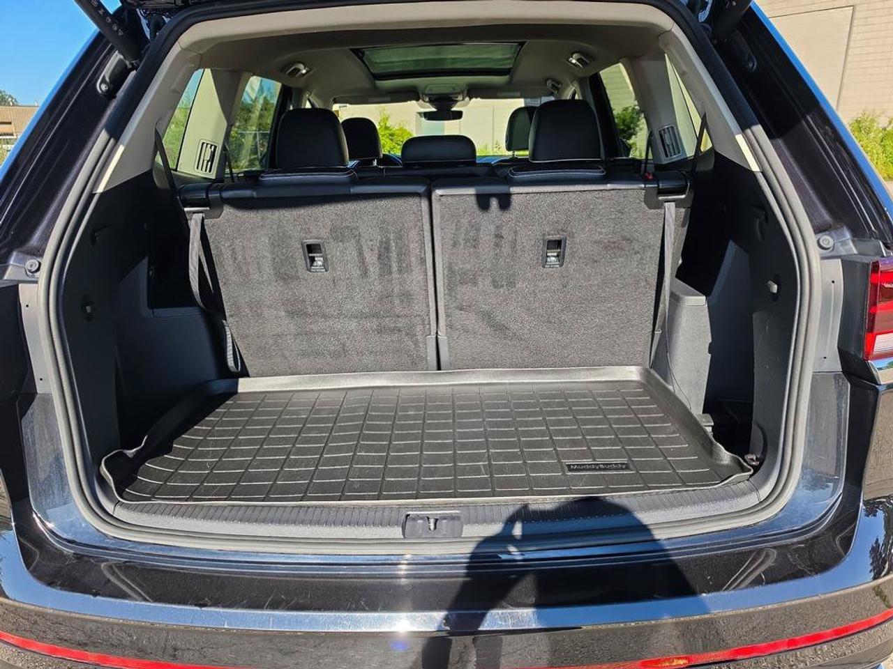 2024 Volkswagen Atlas Execline | Clean CarFax | Leather | Navigation | Panoramic Sunroof | Ventilated Seats | Blind-Spot Photo