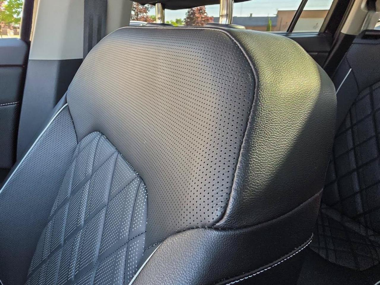 2024 Volkswagen Atlas Execline | Clean CarFax | Leather | Navigation | Panoramic Sunroof | Ventilated Seats | Blind-Spot Photo