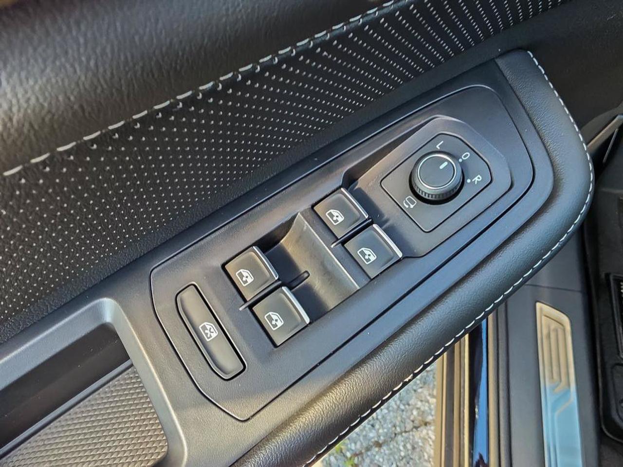 2024 Volkswagen Atlas Execline | Clean CarFax | Leather | Navigation | Panoramic Sunroof | Ventilated Seats | Blind-Spot Photo