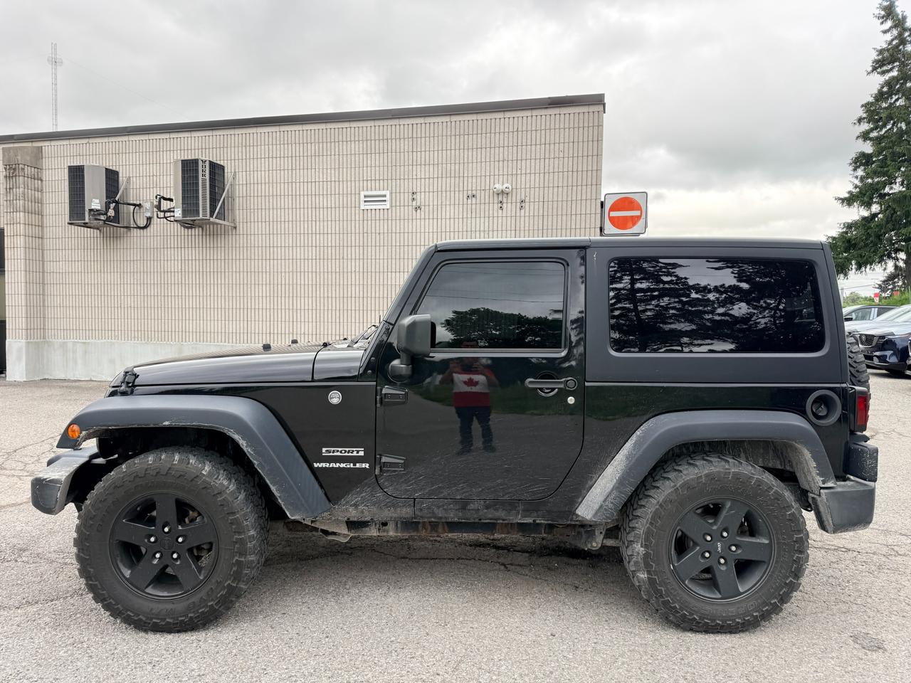 2016 Jeep Wrangler Sport 2dr 4x4 Photo