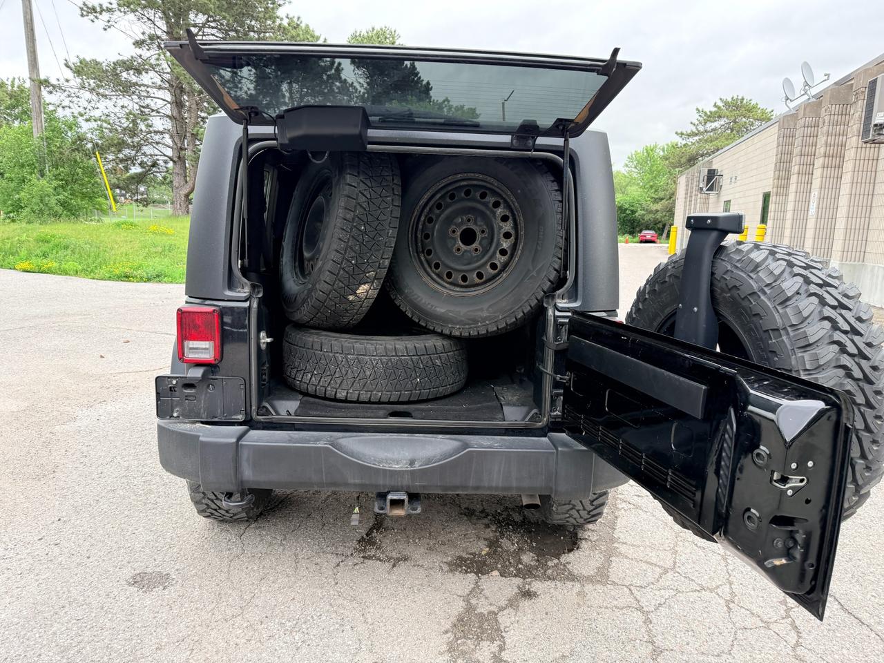 2016 Jeep Wrangler Sport 2dr 4x4 Photo