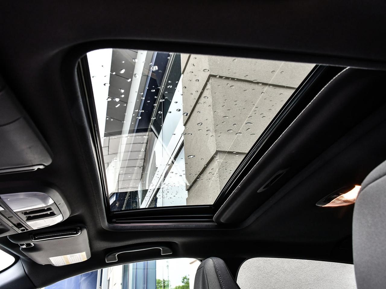 2024 Subaru Crosstrek ONYX   AWD   CLEAN CARFAX   SUNROOF   CAM   CRUISE Photo