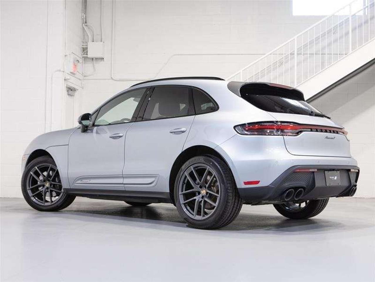 2026 Porsche Macan T AWD Photo