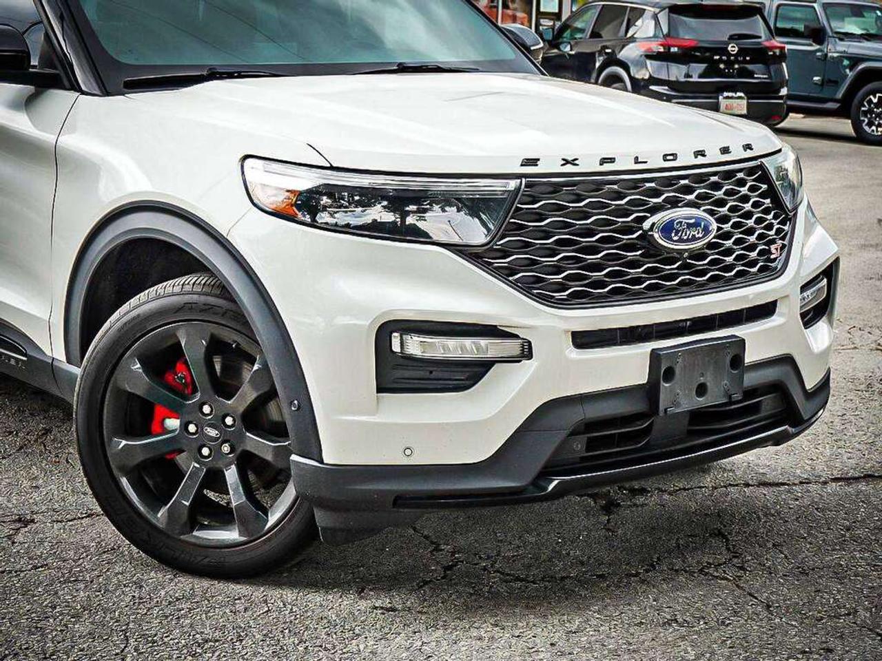 2020 Ford Explorer  Photo