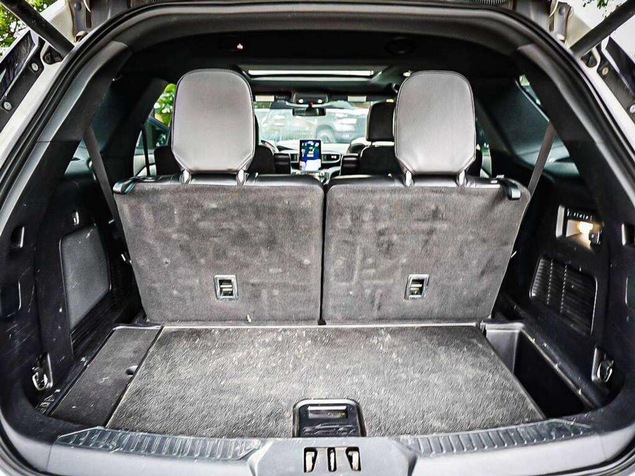 2020 Ford Explorer  Photo