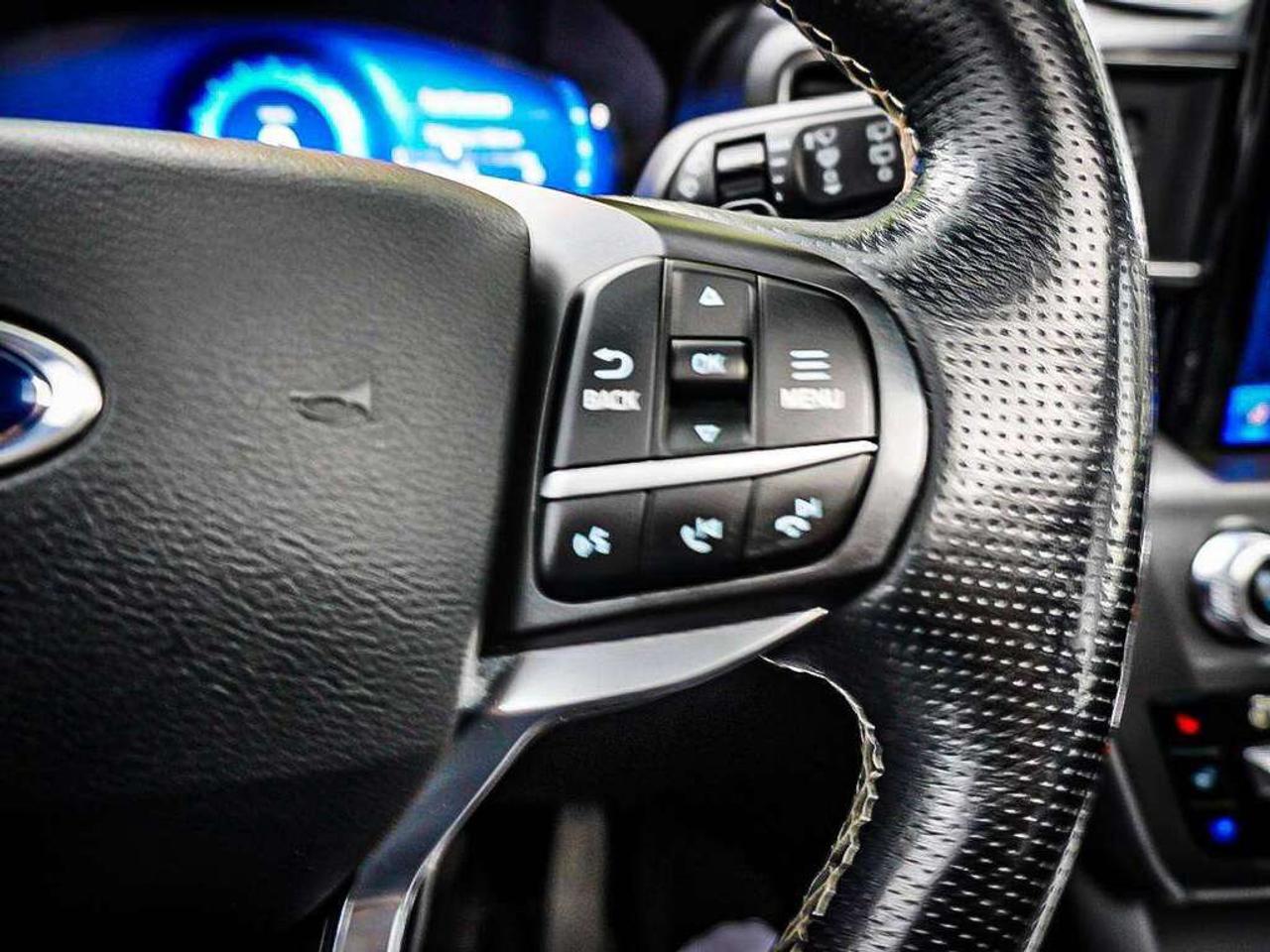 2020 Ford Explorer  Photo