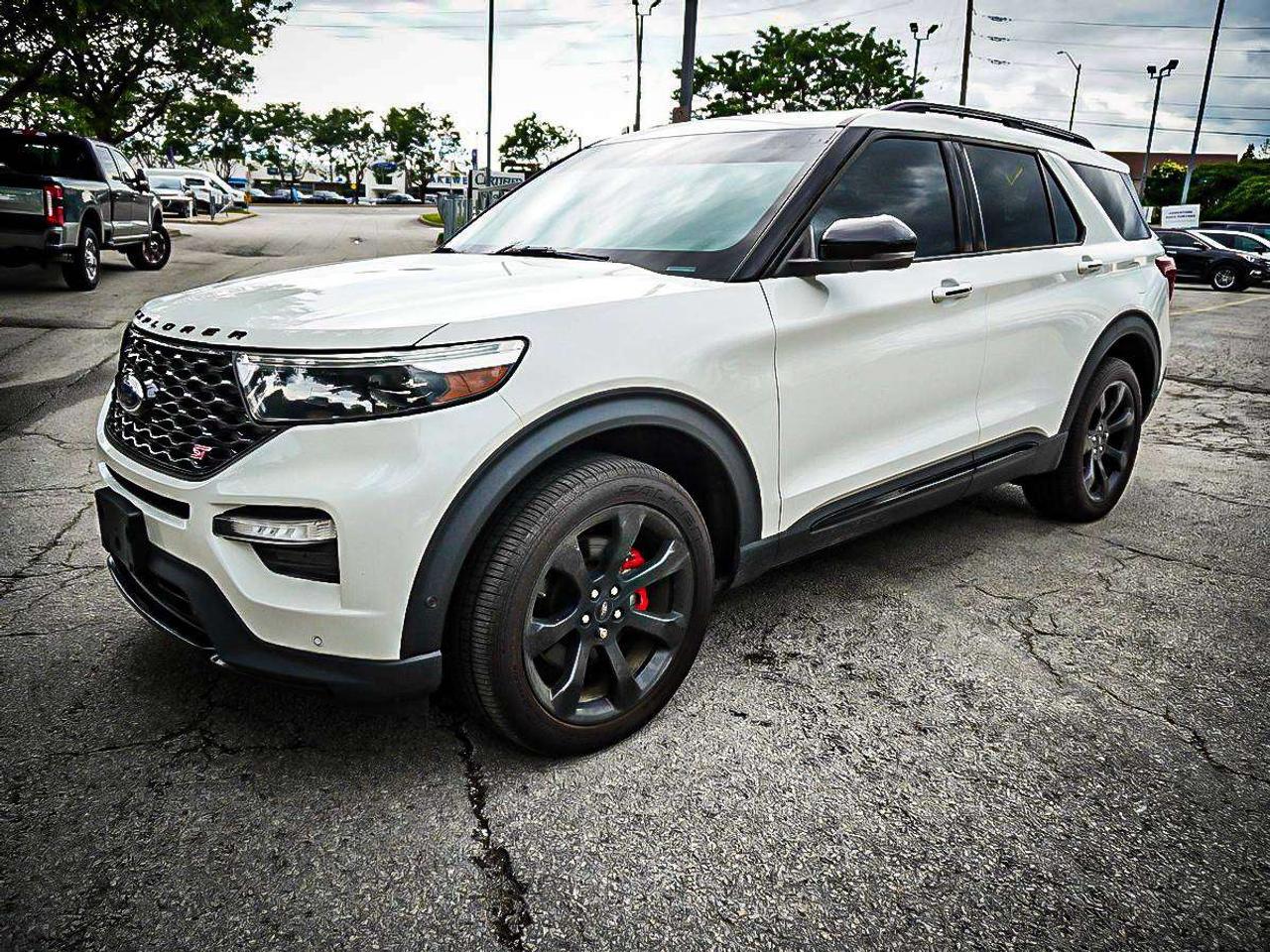 2020 Ford Explorer  Photo