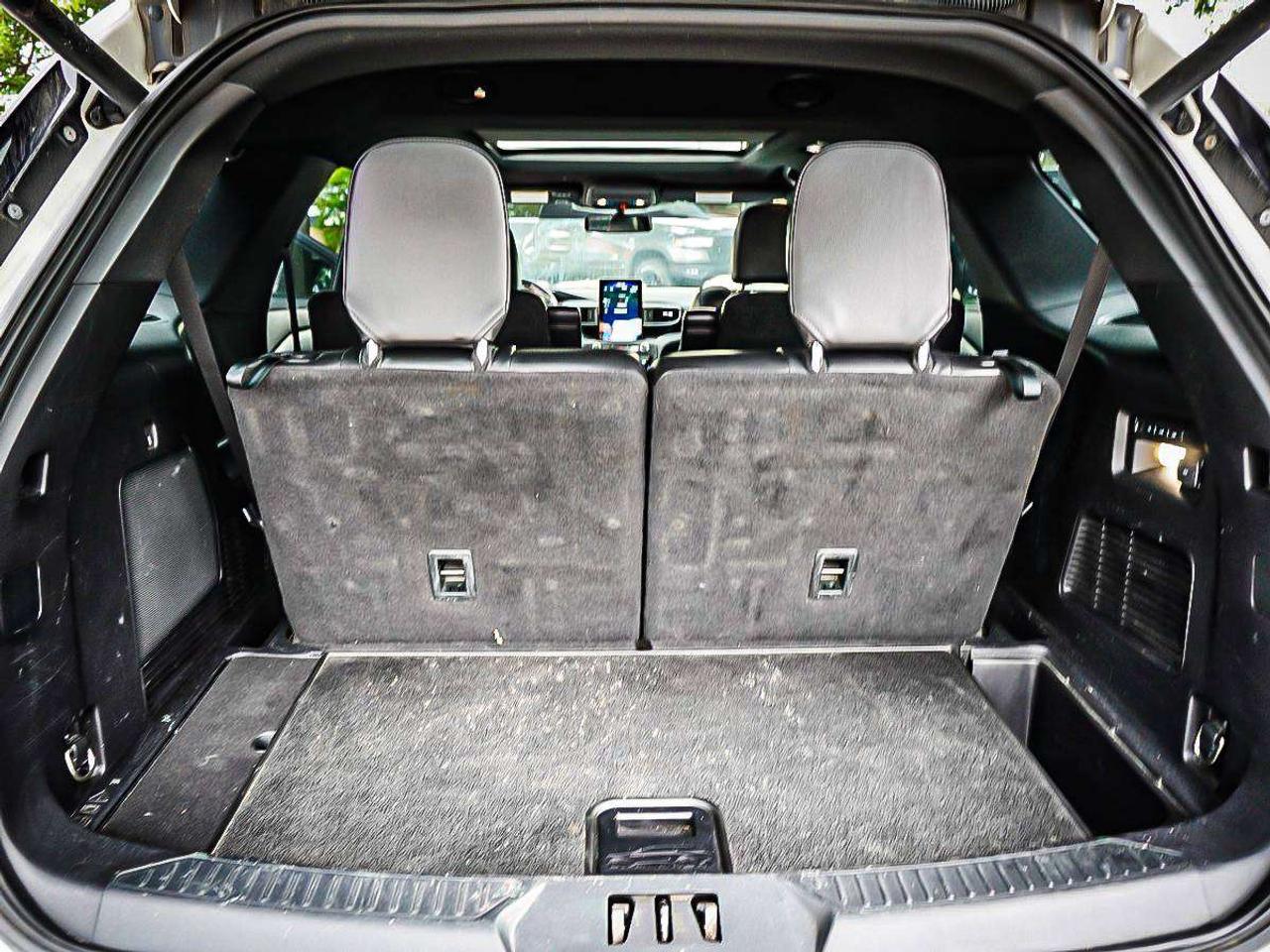 2020 Ford Explorer  Photo