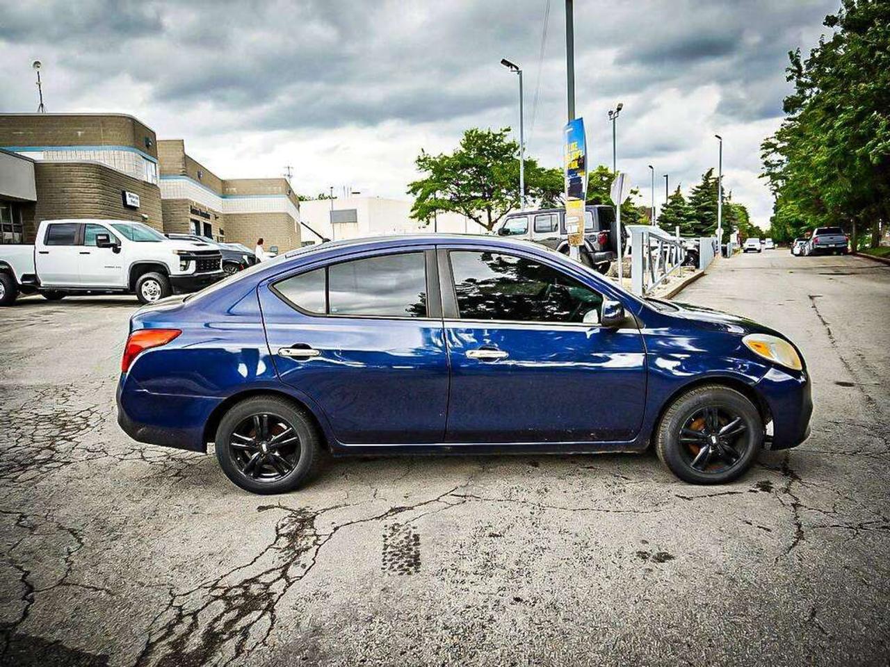 2012 Nissan Versa  Photo
