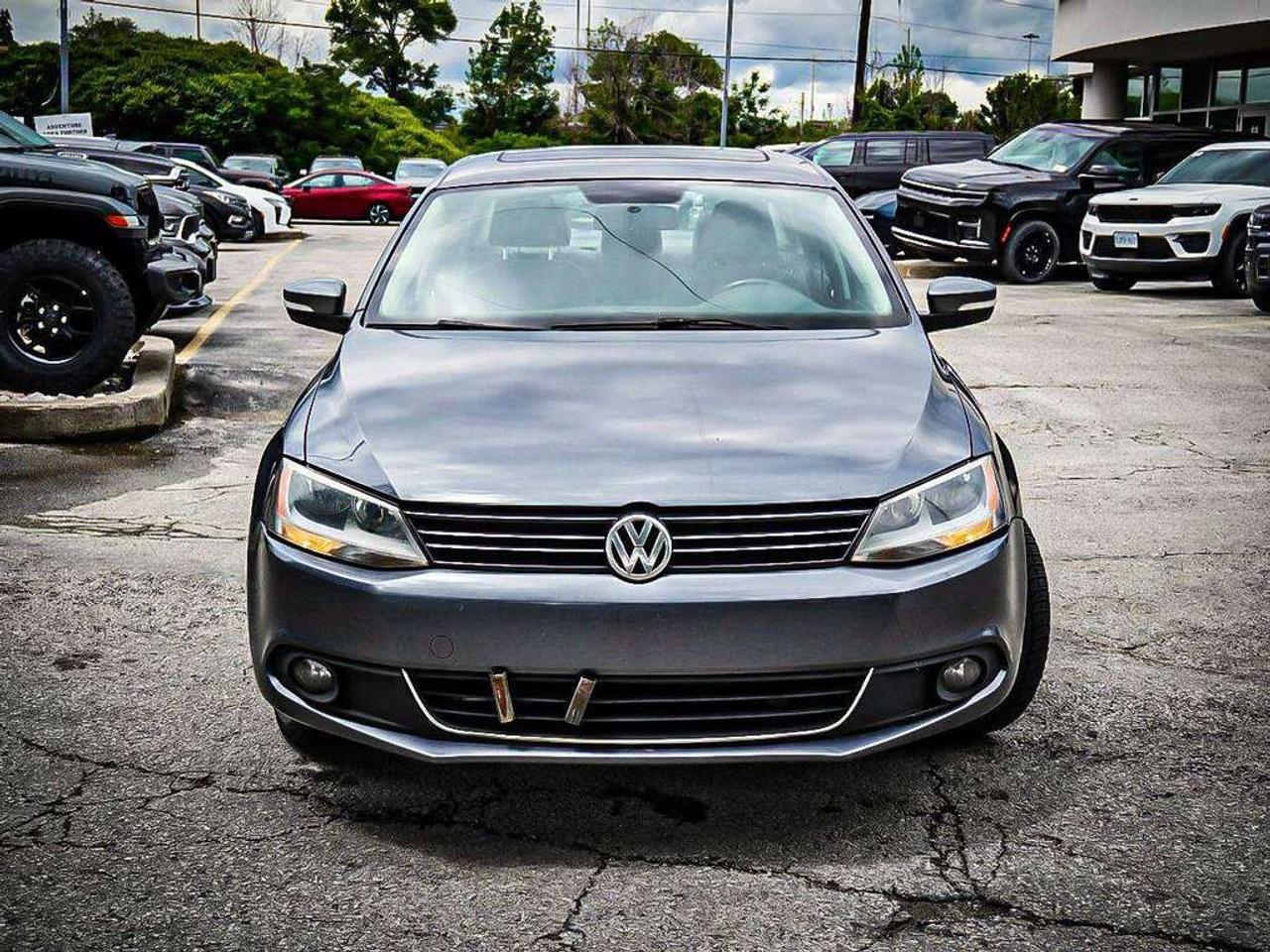 2011 Volkswagen Jetta  Photo2