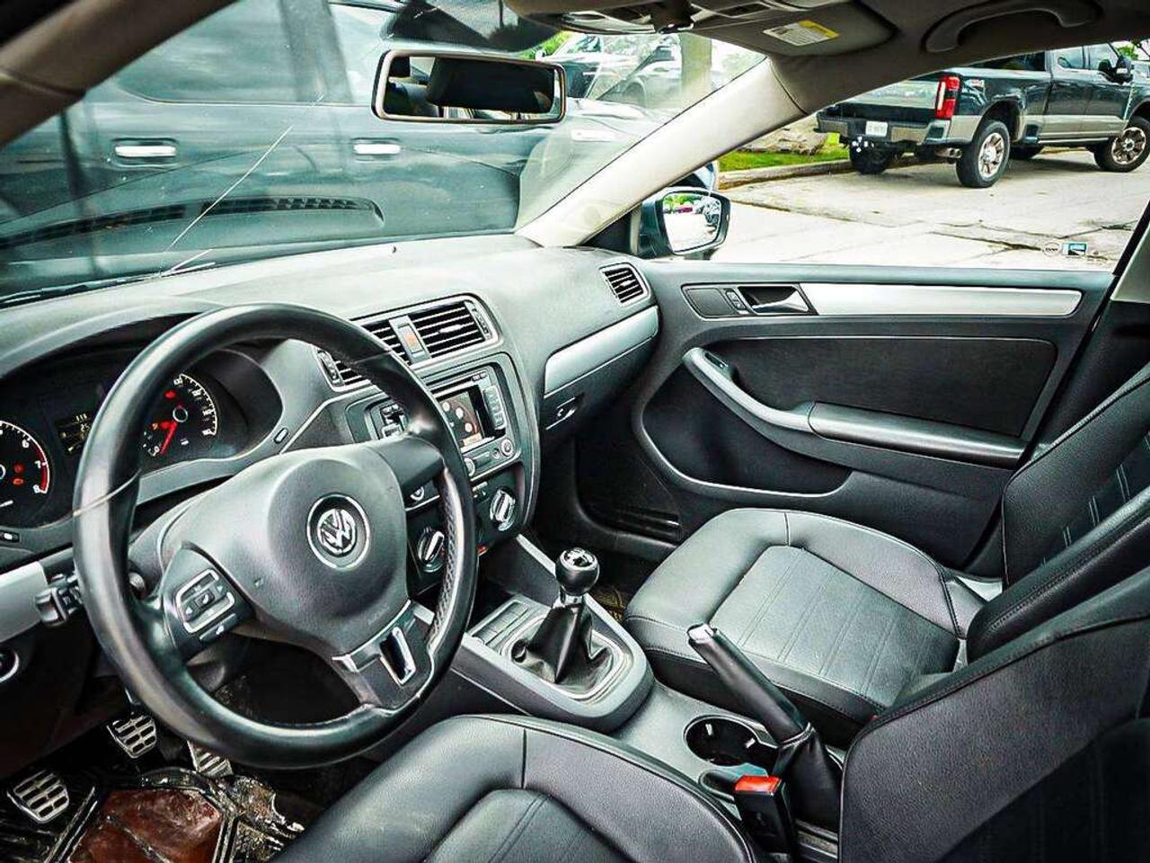 2011 Volkswagen Jetta  Photo