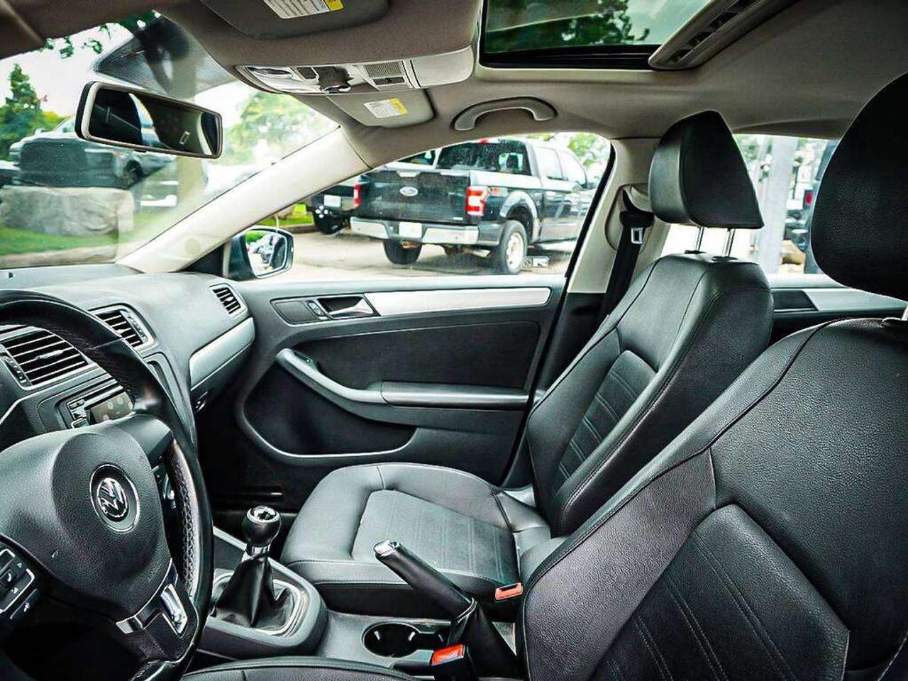 2011 Volkswagen Jetta  Photo