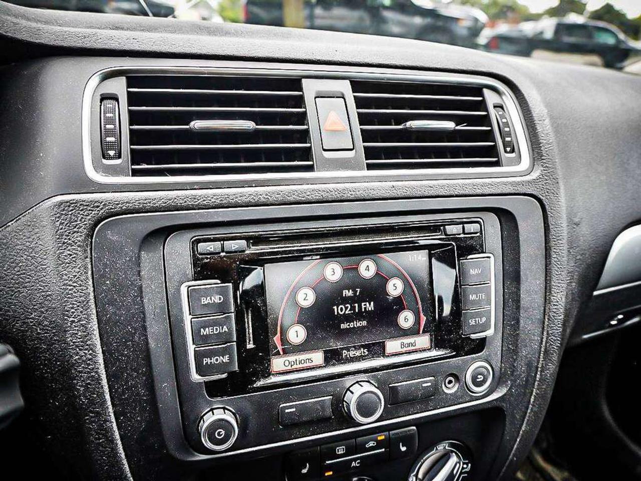 2011 Volkswagen Jetta  Photo