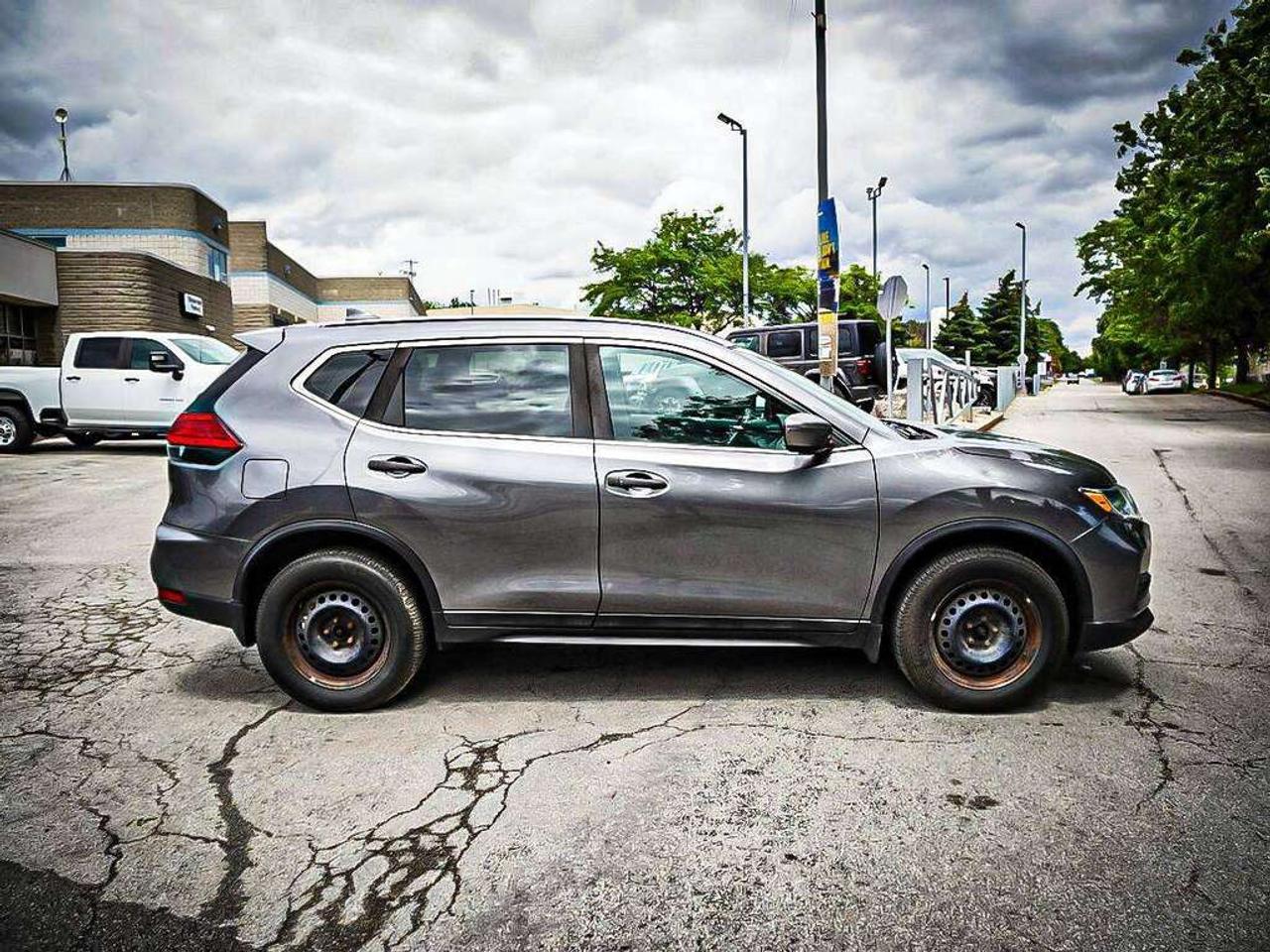 2017 Nissan Rogue  Photo