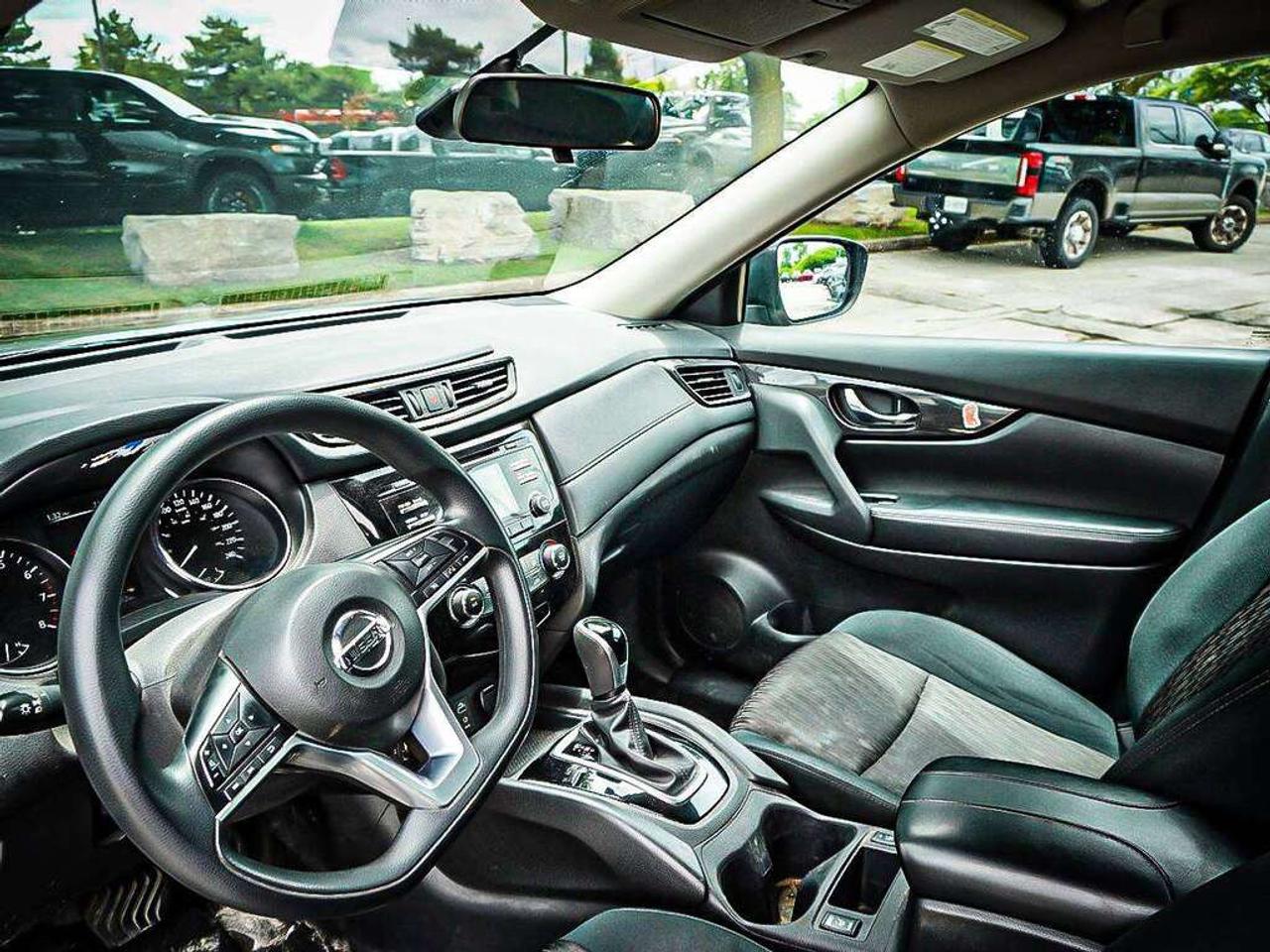2017 Nissan Rogue  Photo