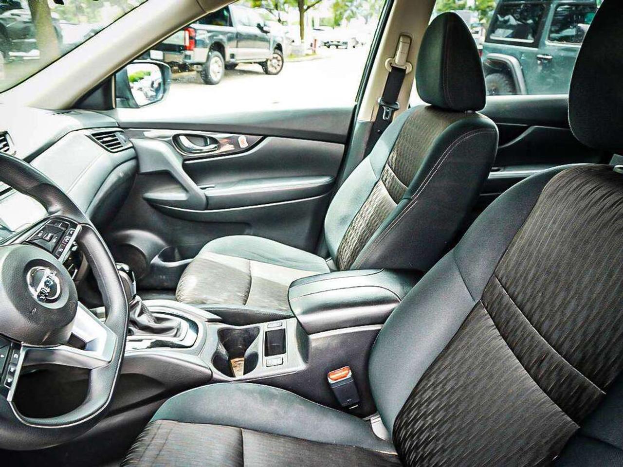 2017 Nissan Rogue  Photo