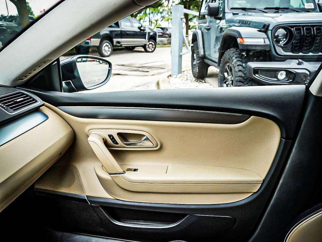 2013 Volkswagen CC  Photo