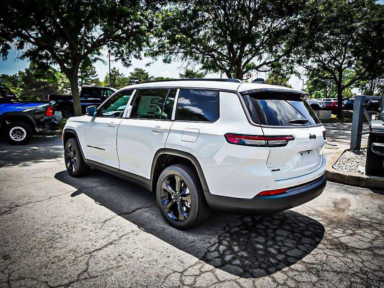 2026 Jeep Grand Cherokee  Photo