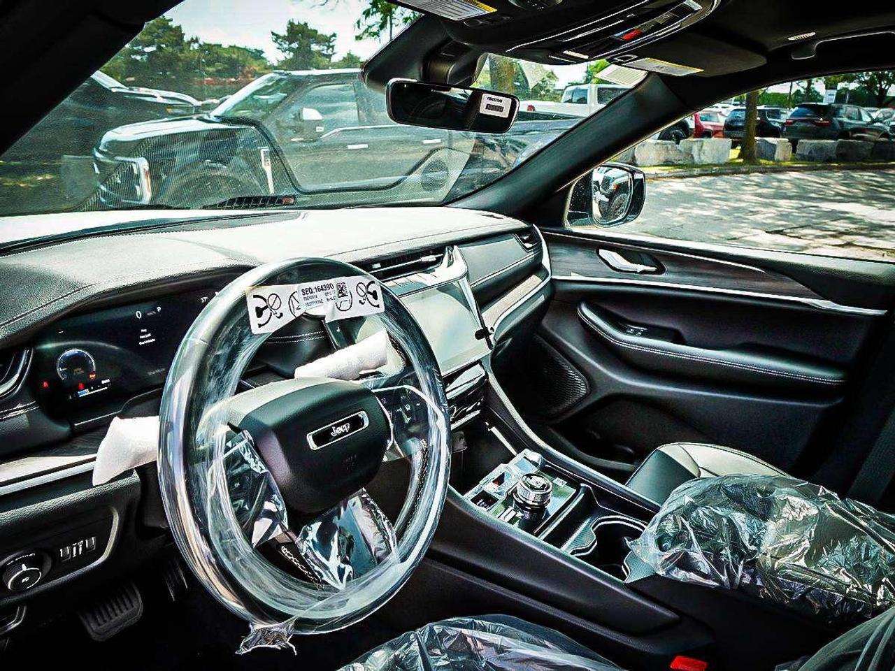2026 Jeep Grand Cherokee  Photo