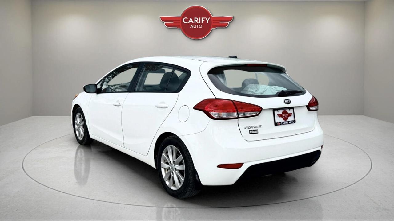 2016 Kia Forte Hatchback Automatic LX+ Photo