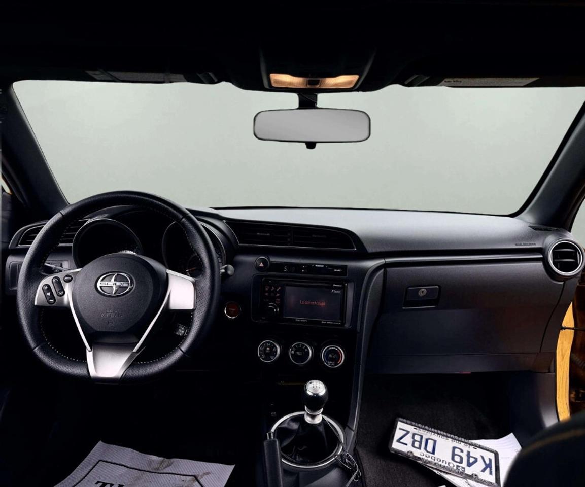 2012 Scion tC LOW KM! Photo