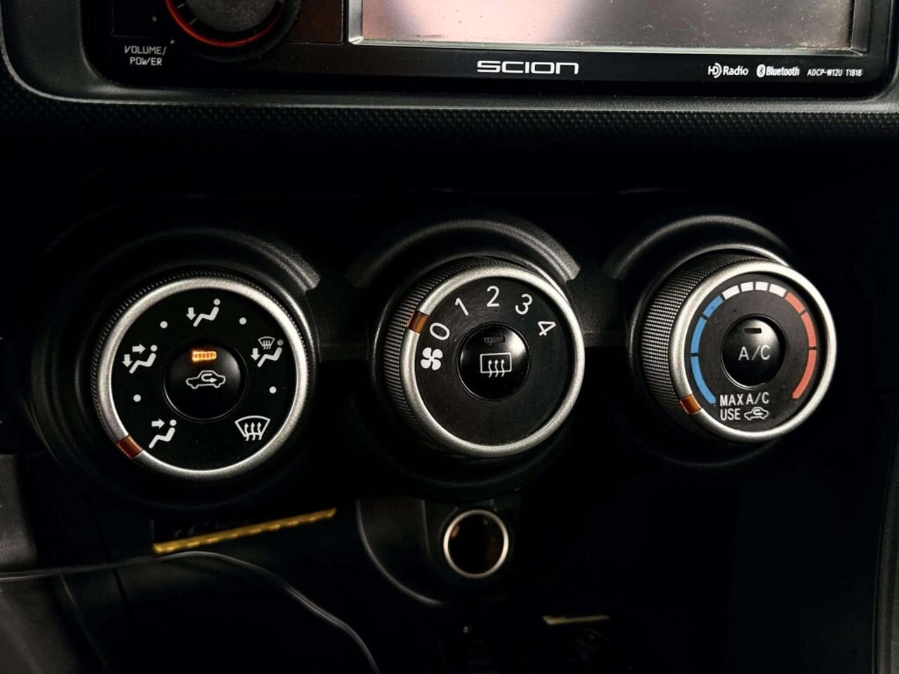 2012 Scion tC LOW KM! Photo