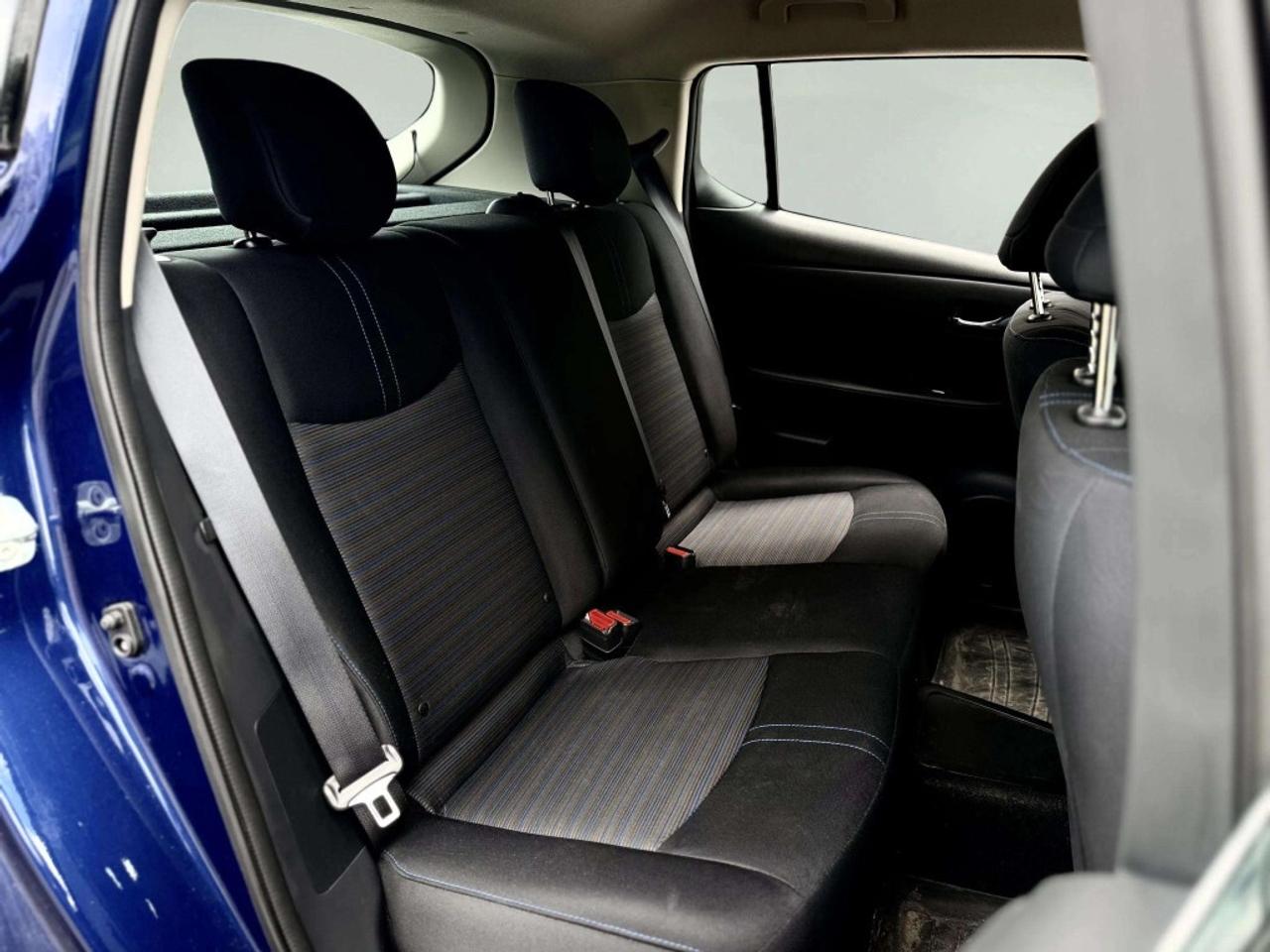 2018 Nissan Leaf S Photo