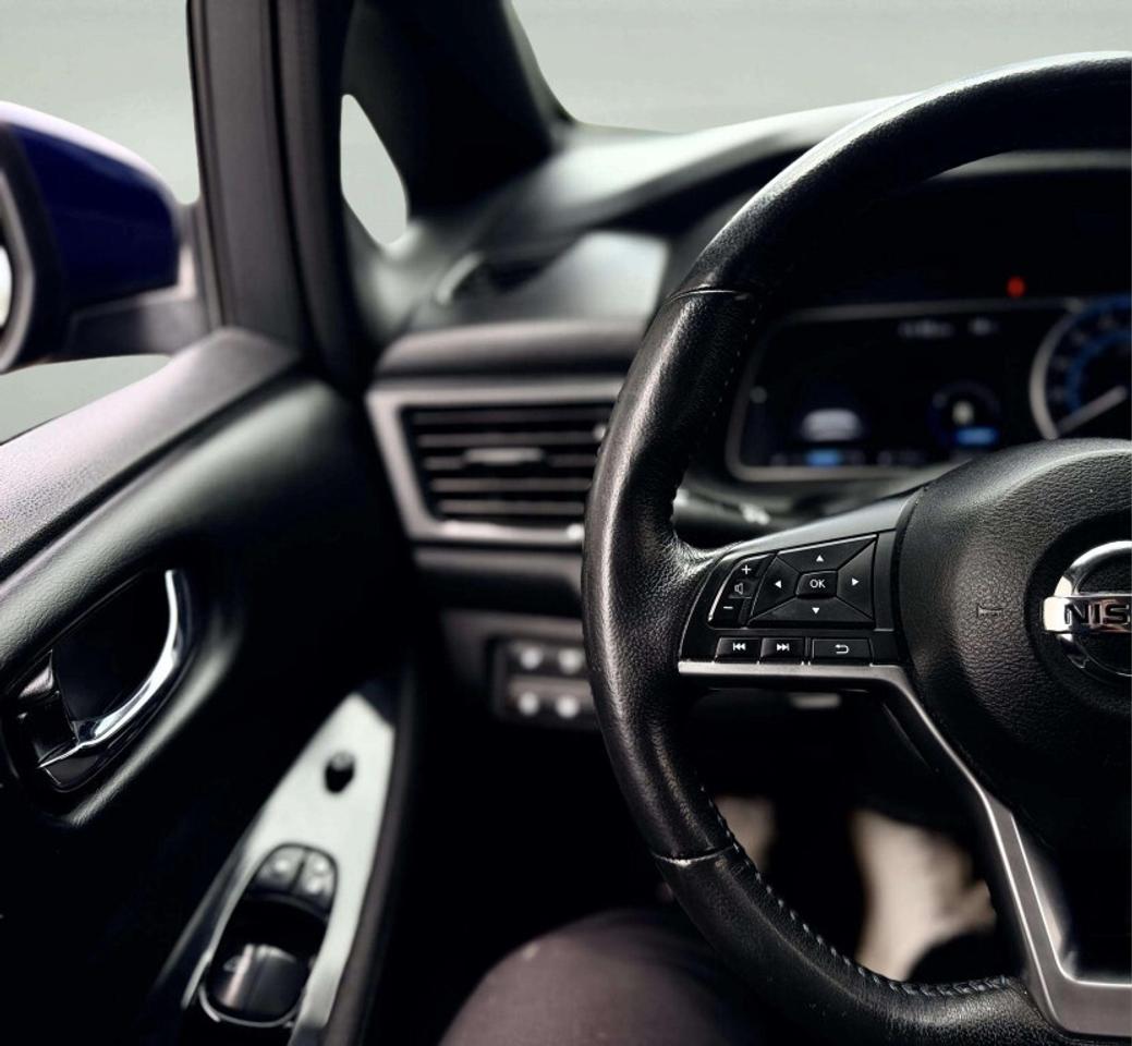 2018 Nissan Leaf S Photo