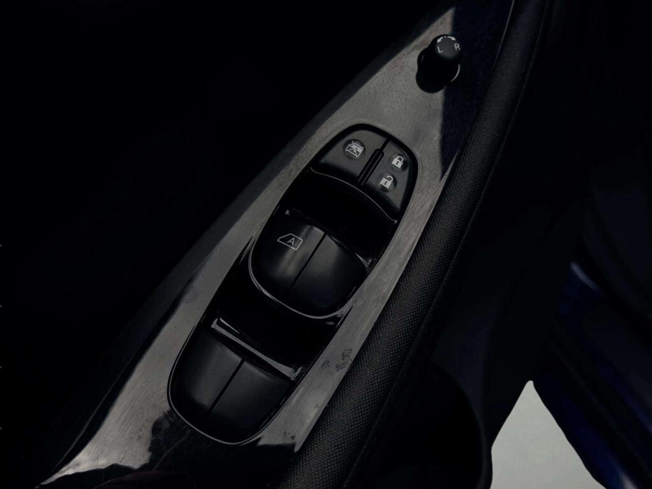 2018 Nissan Leaf S Photo