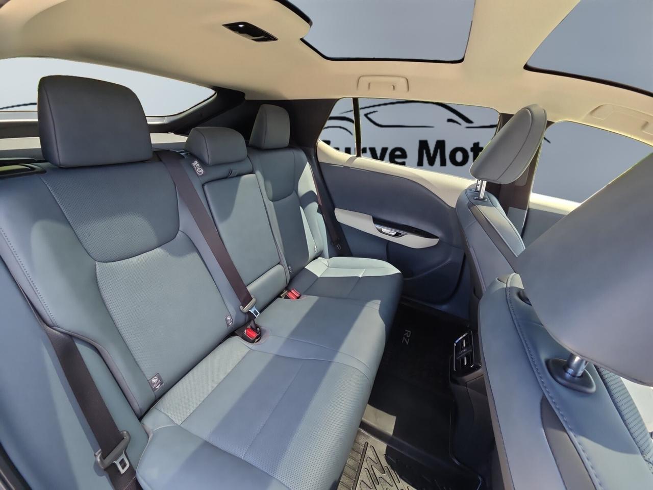 2023 Lexus RZ 450e AWD * 1 OWNER / COOLED SEATS / CARPLAY / PANO Photo