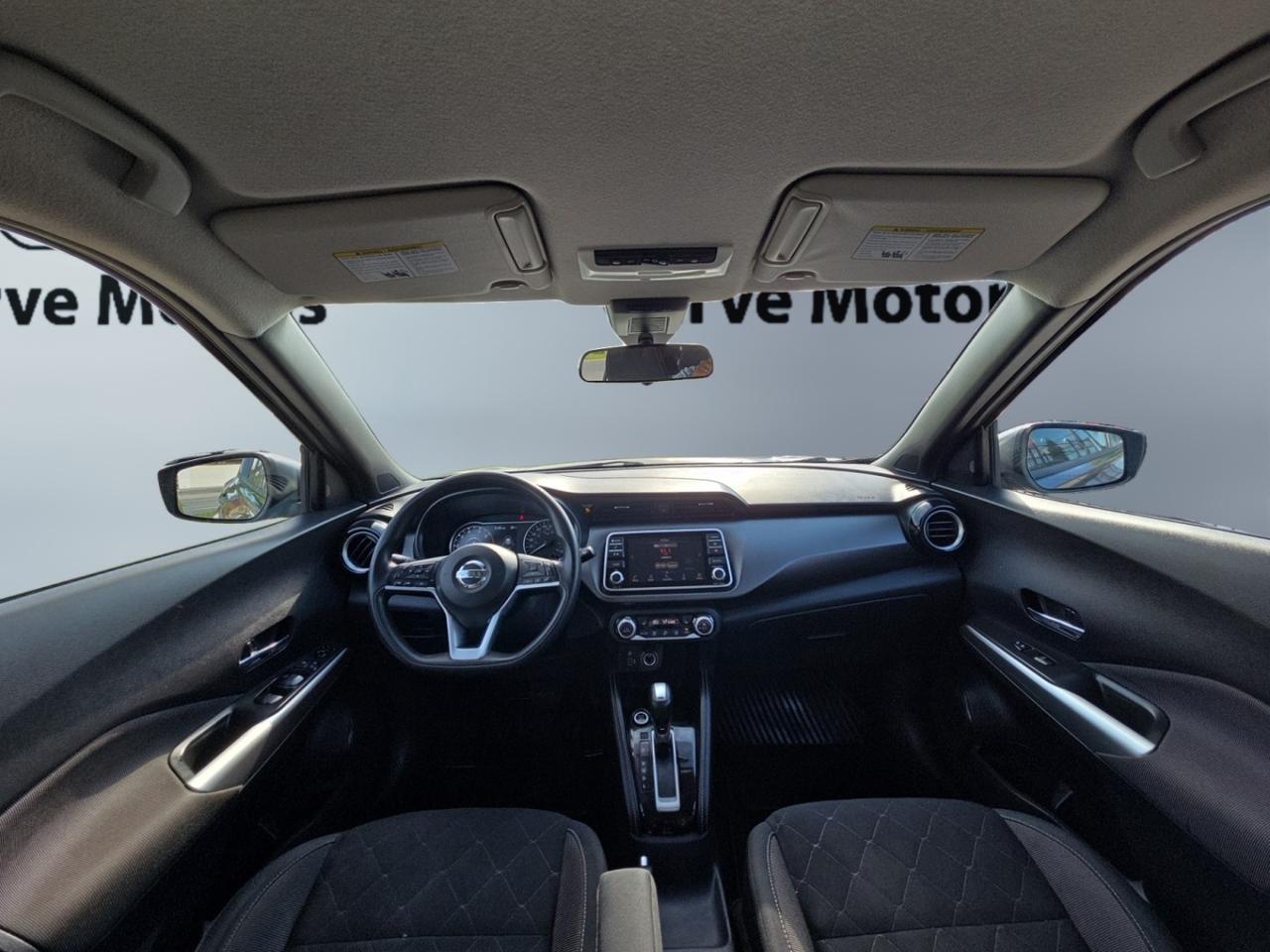 2020 Nissan Kicks SV * NO ACCIDENTS / CARPLAY / BACKUP CAMERA / PARK Photo