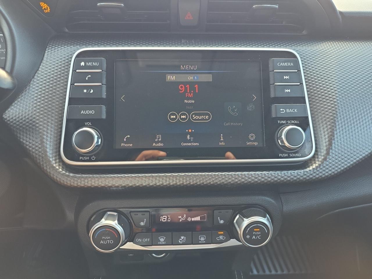 2020 Nissan Kicks SV * NO ACCIDENTS / CARPLAY / BACKUP CAMERA / PARK Photo