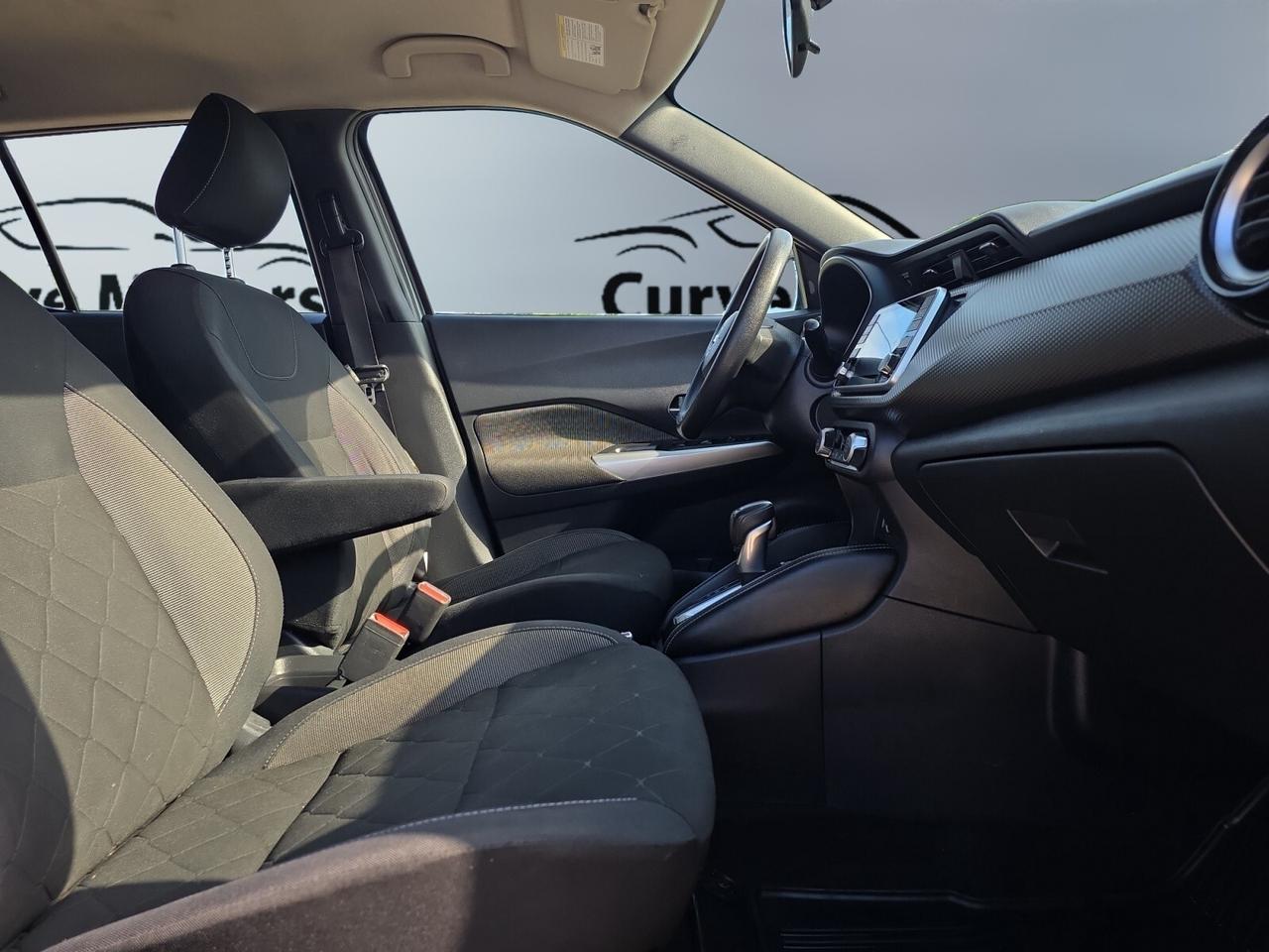 2020 Nissan Kicks SV * NO ACCIDENTS / CARPLAY / BACKUP CAMERA / PARK Photo