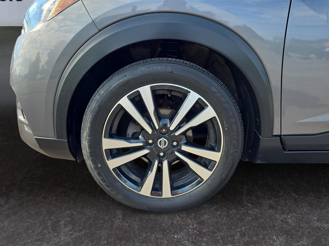 2020 Nissan Kicks SV * NO ACCIDENTS / CARPLAY / BACKUP CAMERA / PARK Photo