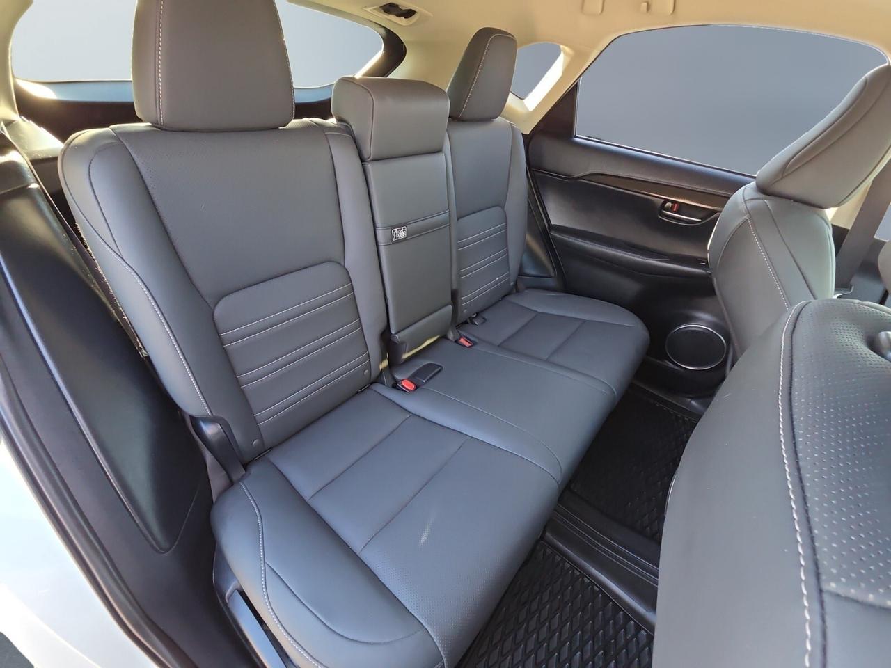 2020 Lexus NX NX 300 AWD * NO ACCIDENTS / DRIVER ASSIST / COOLED Photo