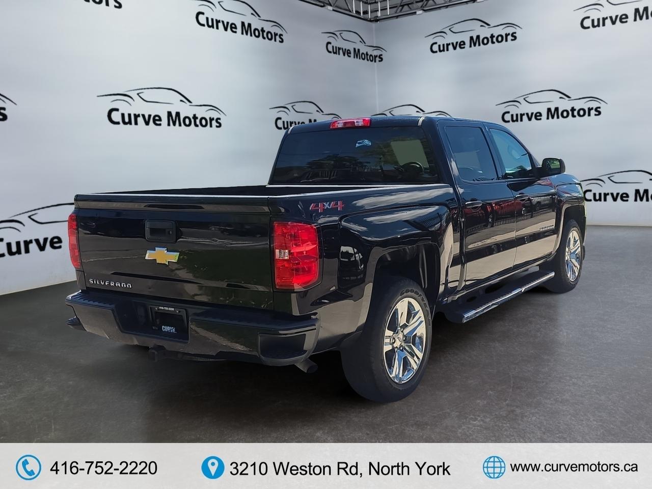2018 Chevrolet Silverado 1500 4WD Crew Cab 143.5 Custom * NO ACCIDENTS / LOW KM Photo
