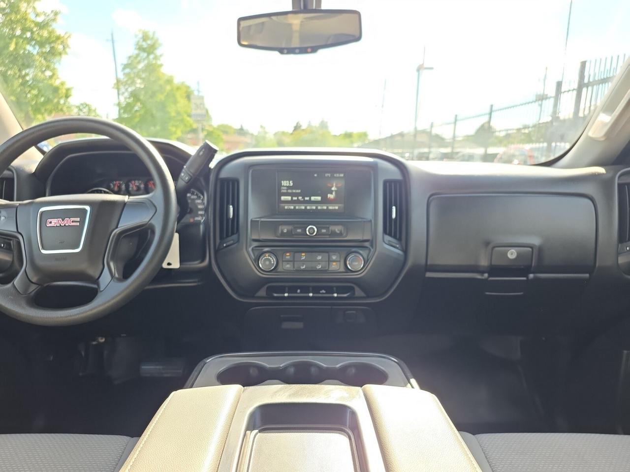 2017 GMC Sierra 1500 Crew Cab 143.5 * NO ACCIDENTS / 1 OWNER / FULL SER Photo