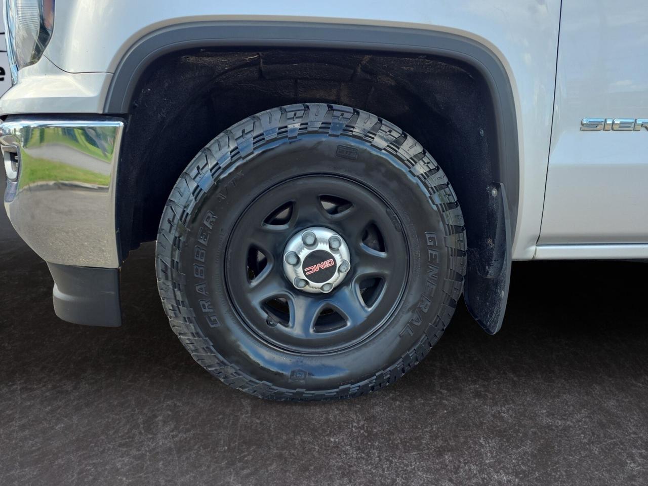 2017 GMC Sierra 1500 Crew Cab 143.5 * NO ACCIDENTS / 1 OWNER / FULL SER Photo