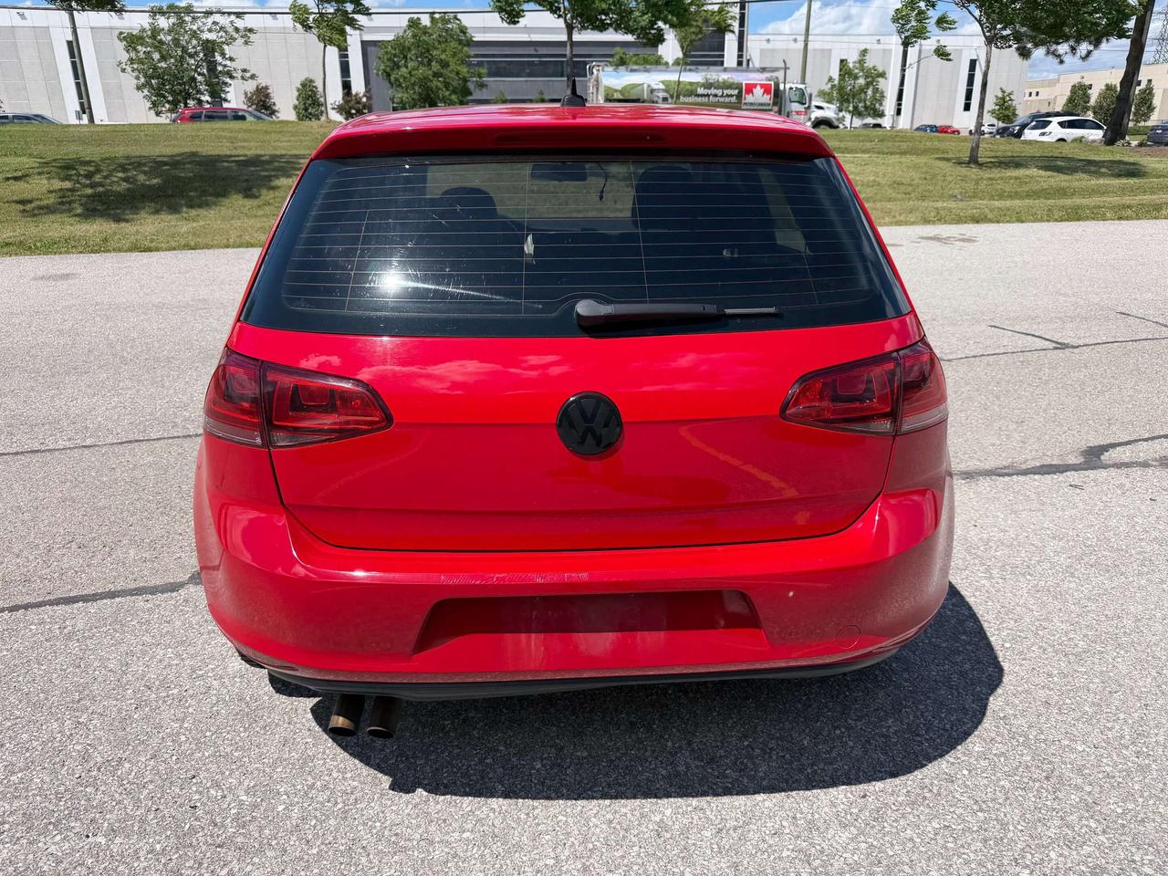 2017 Volkswagen Golf Highline,Leather,Sunroof,Blind Spot,Carplay Photo