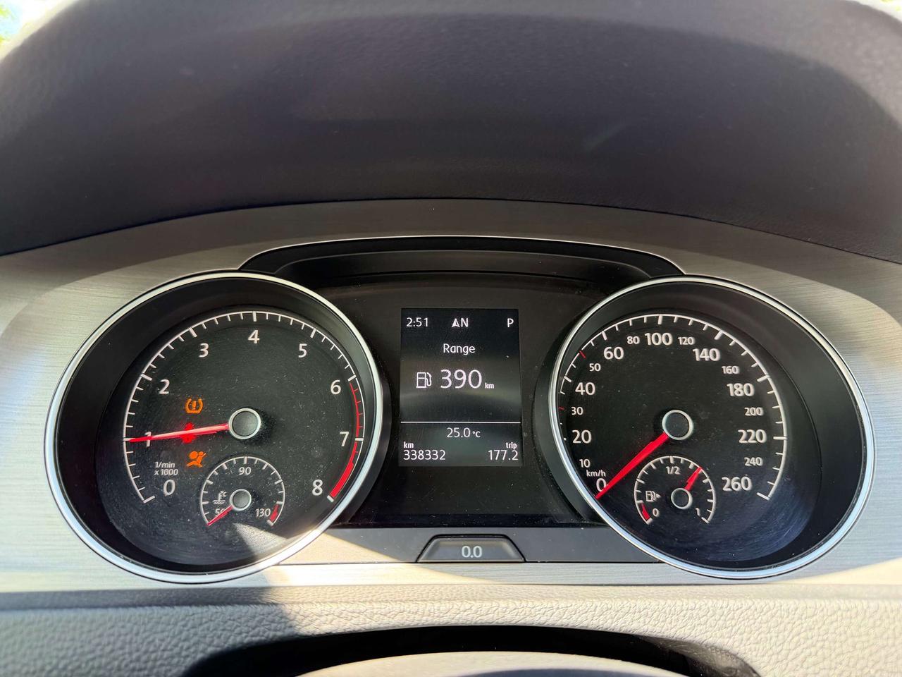 2017 Volkswagen Golf Highline,Leather,Sunroof,Blind Spot,Carplay Photo