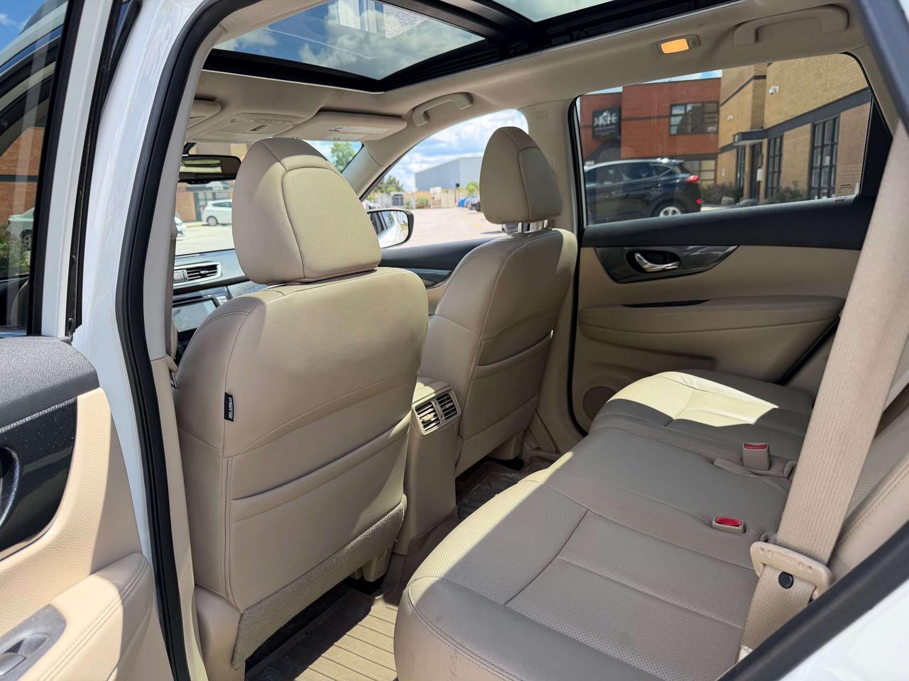 2014 Nissan Rogue SL AWD PANO ROOF BLIND SPOT 360 CAMERA Photo