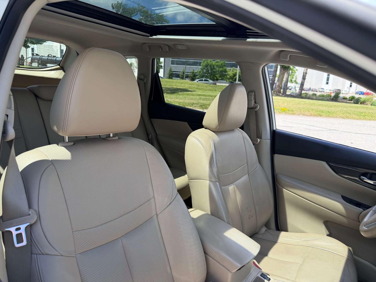 2014 Nissan Rogue SL AWD PANO ROOF BLIND SPOT 360 CAMERA Photo