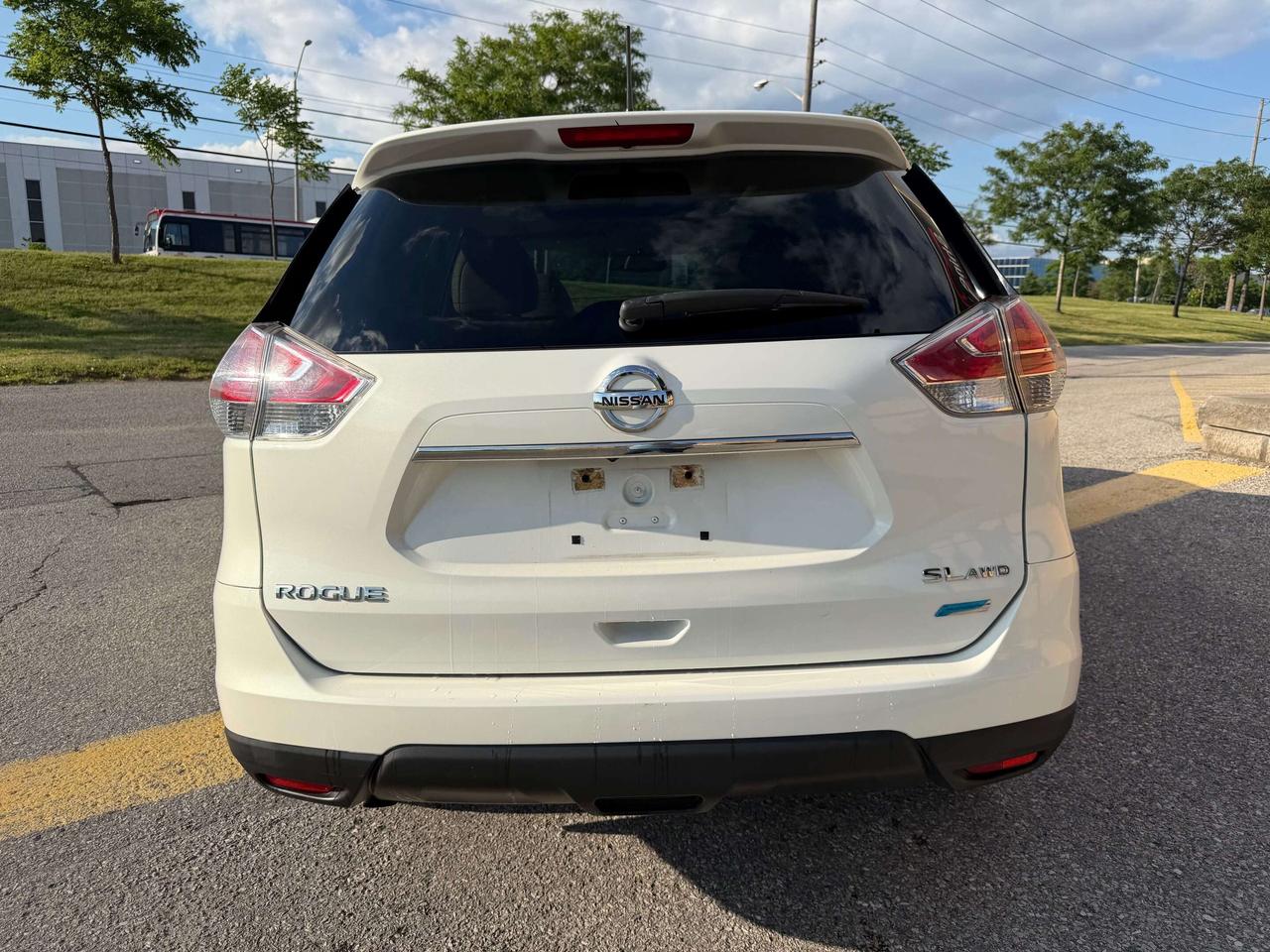 2014 Nissan Rogue SL AWD PANO ROOF BLIND SPOT 360 CAMERA Photo