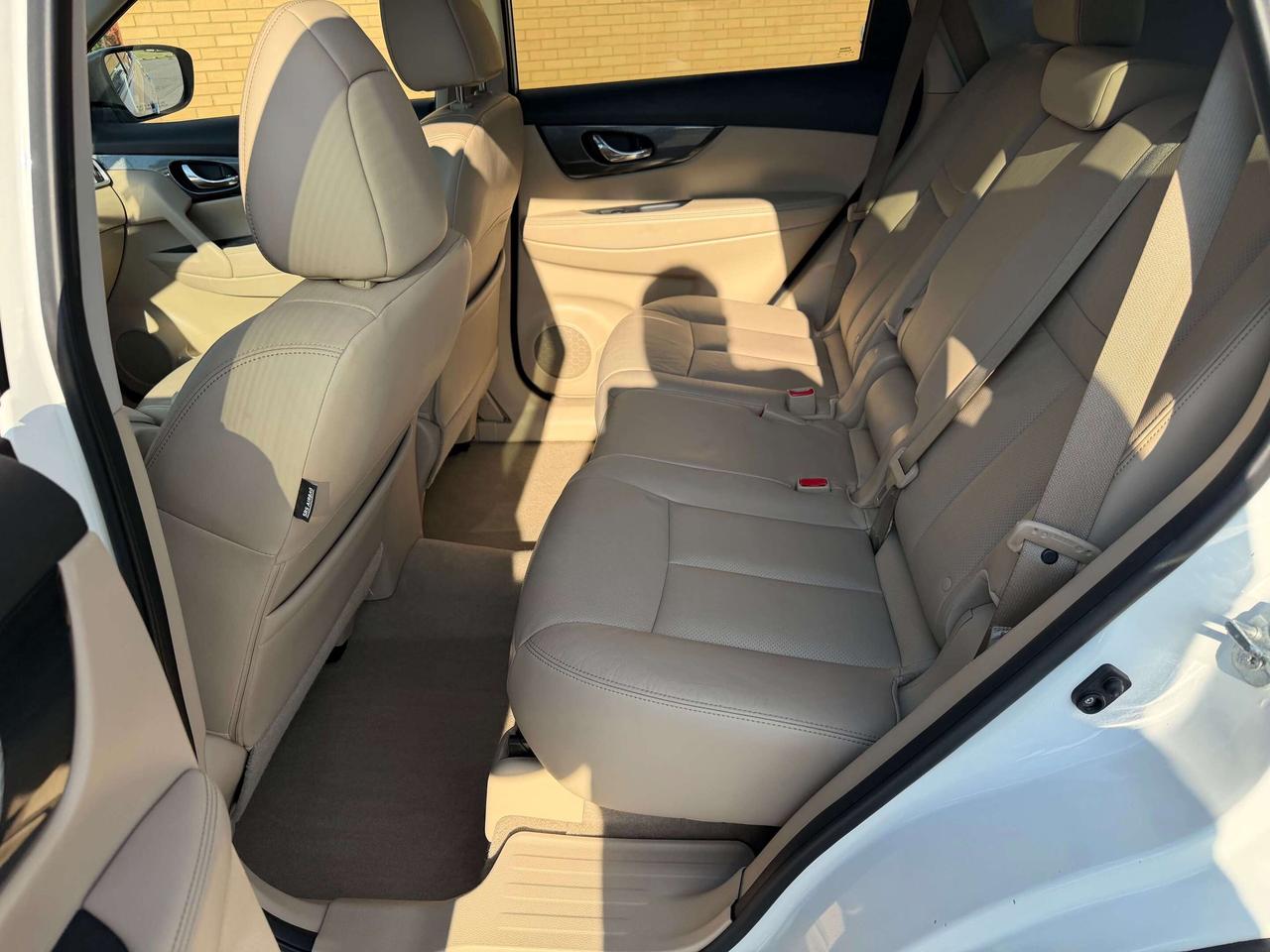 2014 Nissan Rogue SL AWD PANO ROOF BLIND SPOT 360 CAMERA Photo