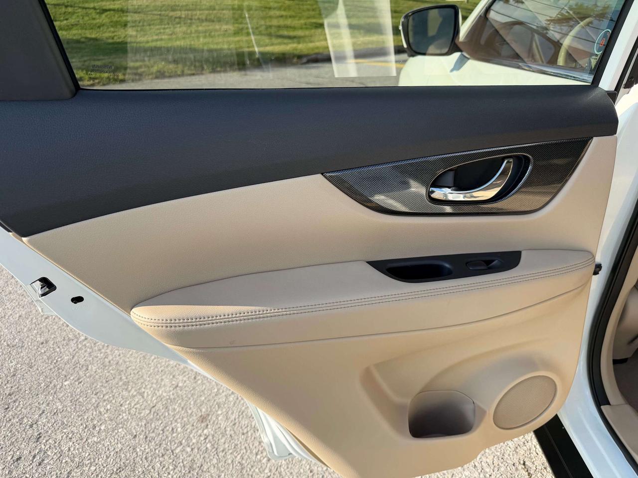 2014 Nissan Rogue SL AWD PANO ROOF BLIND SPOT 360 CAMERA Photo