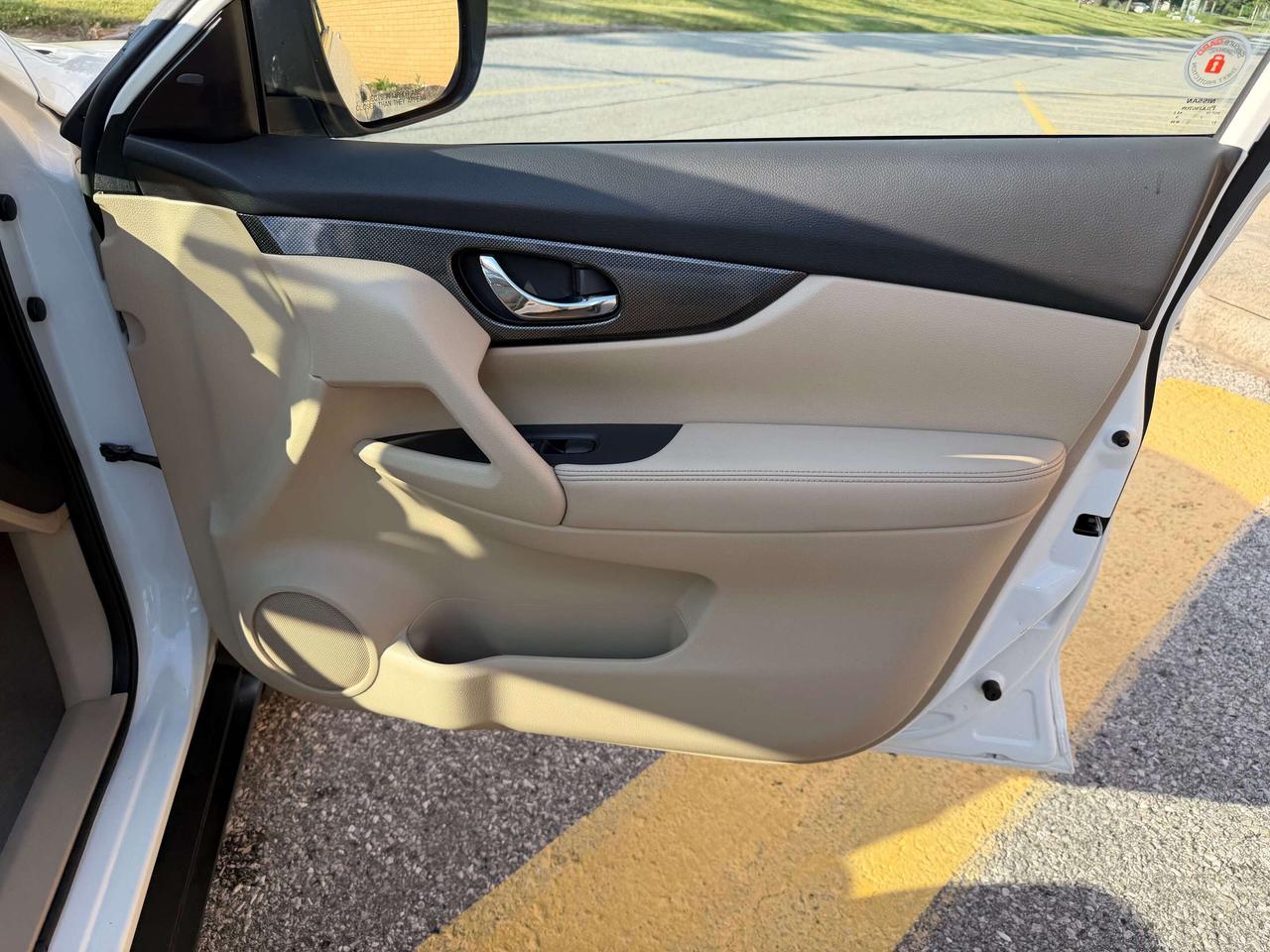 2014 Nissan Rogue SL AWD PANO ROOF BLIND SPOT 360 CAMERA Photo