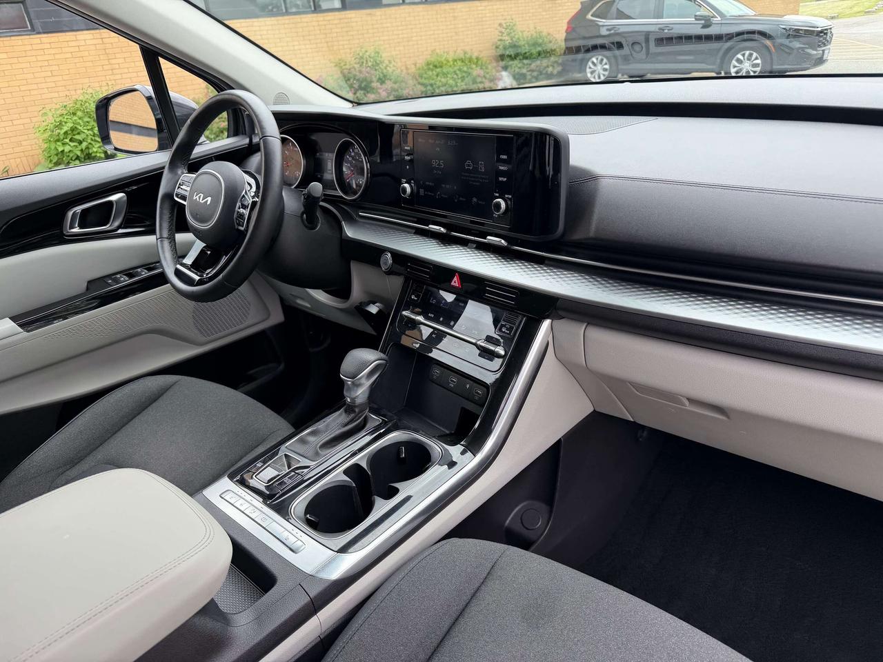 2023 Kia Carnival LX+ Power Doors Remote Start Certified Photo